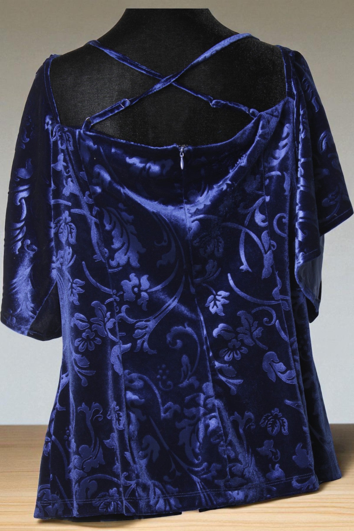 Alexia Admor, Sz: XL