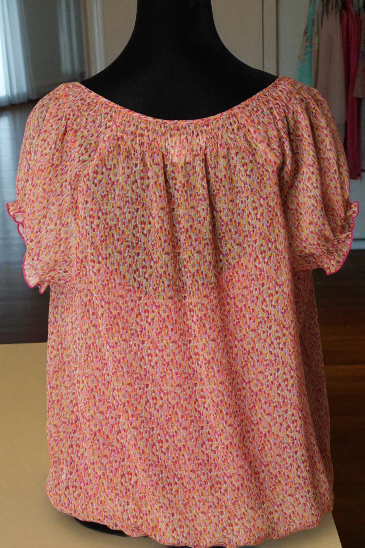 Liz Claiborne, Sz: M