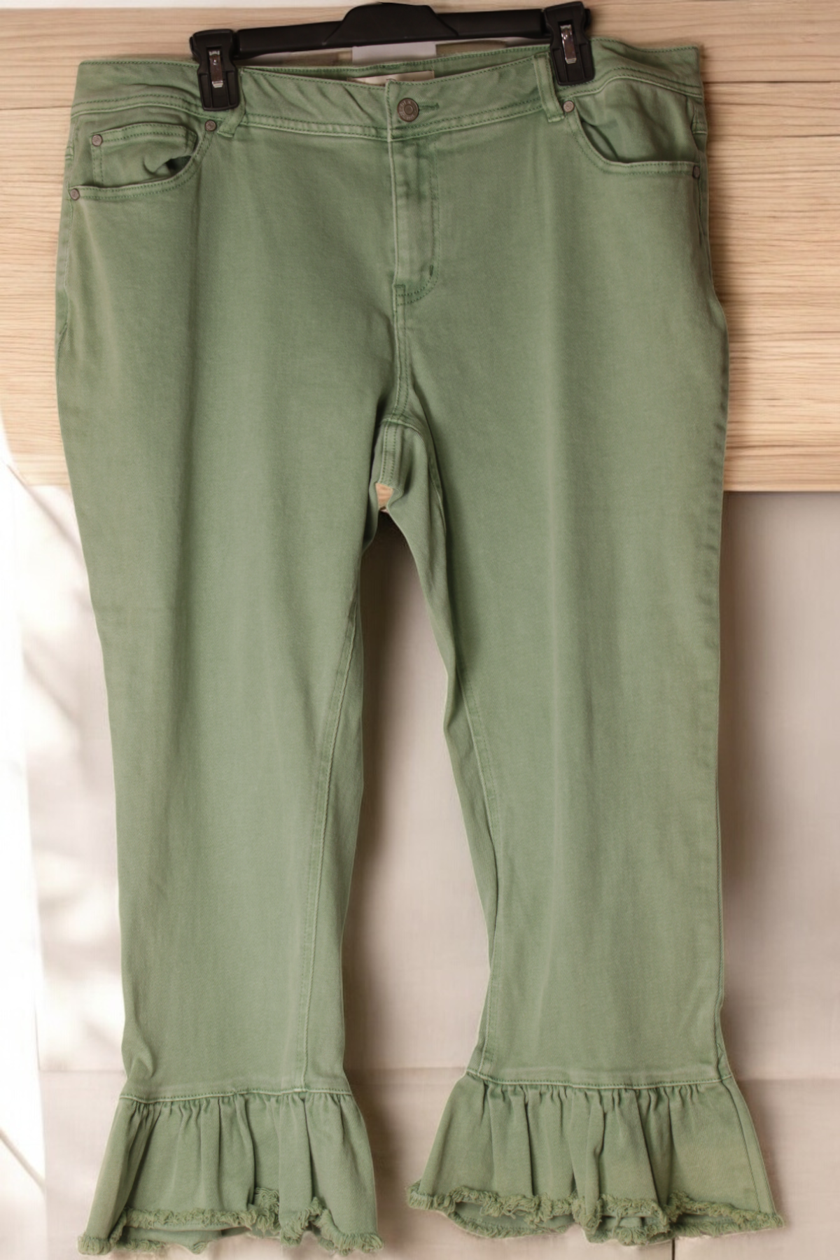 Est. 1946, Sz: XL